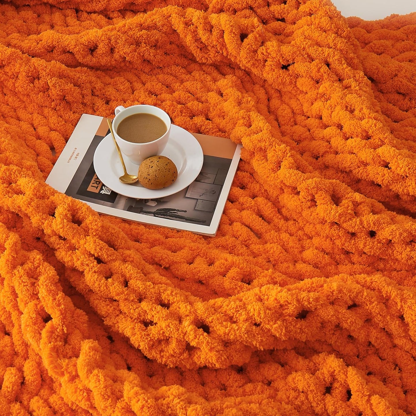 L'AGRATY Chunky Knit Blanket Throw: 72''x84'' Chenille Chunky Knitted Throw Blanket for Bed Couch - Handmade Thick Big Cable Knit Blanket - Large Chunky Crochet Rope Blanket for Home Decor(Orange)