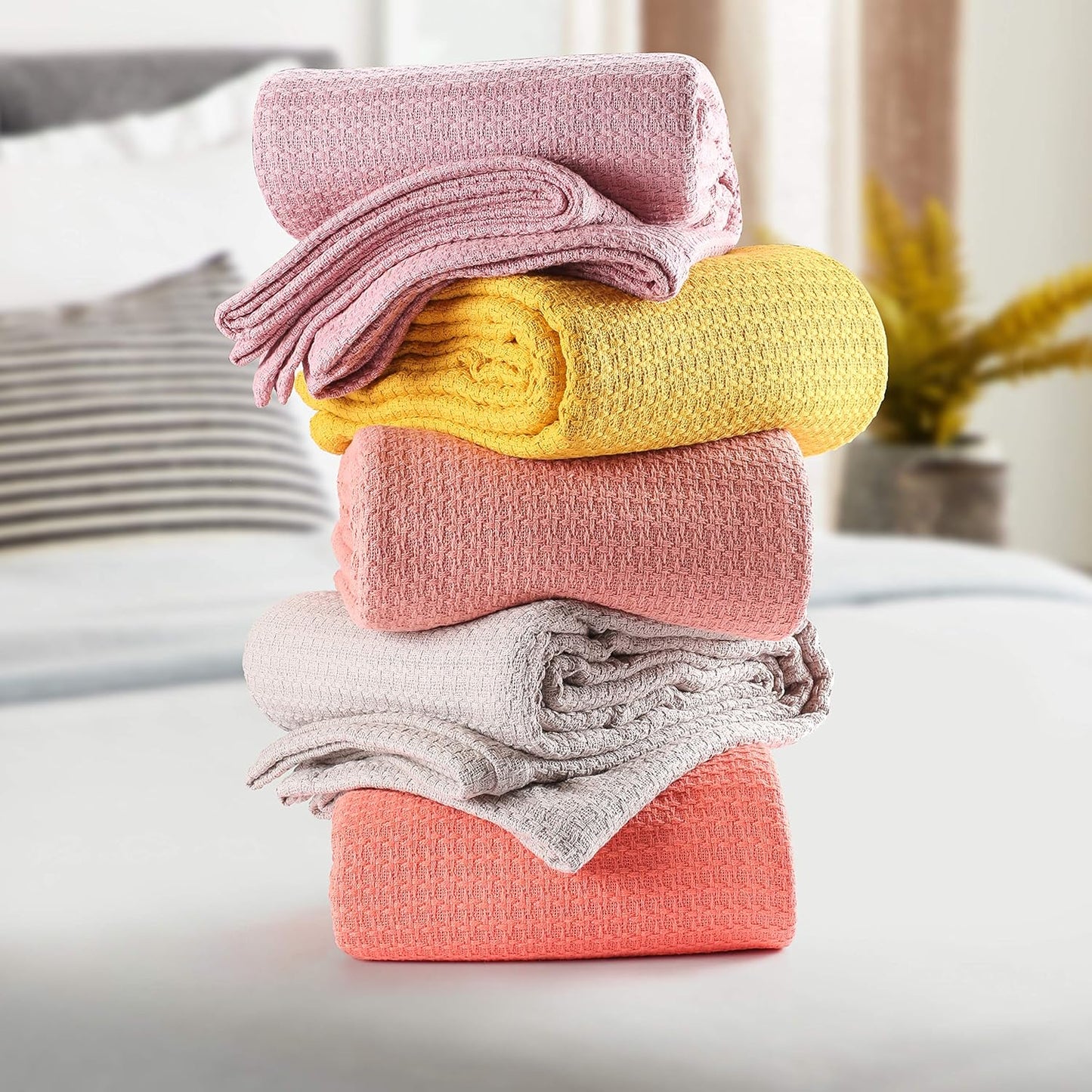 BELIZZI HOME 100% Cotton Bed Blanket, Breathable Bed Blanket Full Queen Size, Cotton Thermal Blankets Full Queen, Perfect for Layering Any Bed for All Season, Coral