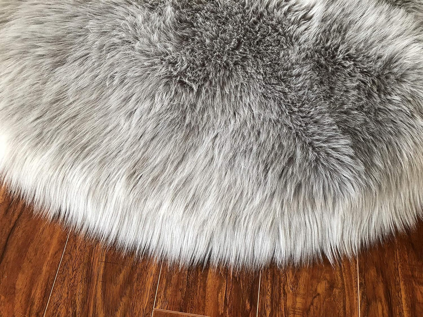 LAMBZY Faux Sheepskin Hypoallergenic Free Shape Silky Shag Rug, Luxury Shaggy Silky Plush Carpet for Bedrooms Rugs Living Room Kids Rooms Sofa Floor Rugs (Decto 10 Pelts 6'x10', 180x300cm, Grey)
