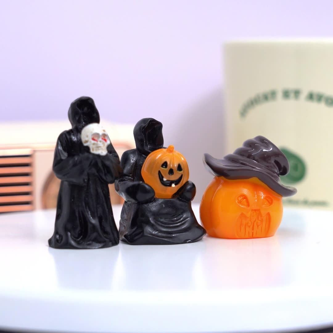 12pcs Halloween Mini Resin Figures 12 Styles Tiny Resin Little Small Figures Pumpkin Ghost Skull Miniatures Bulk for Halloween Party Favors Garden Dollhouse Decor