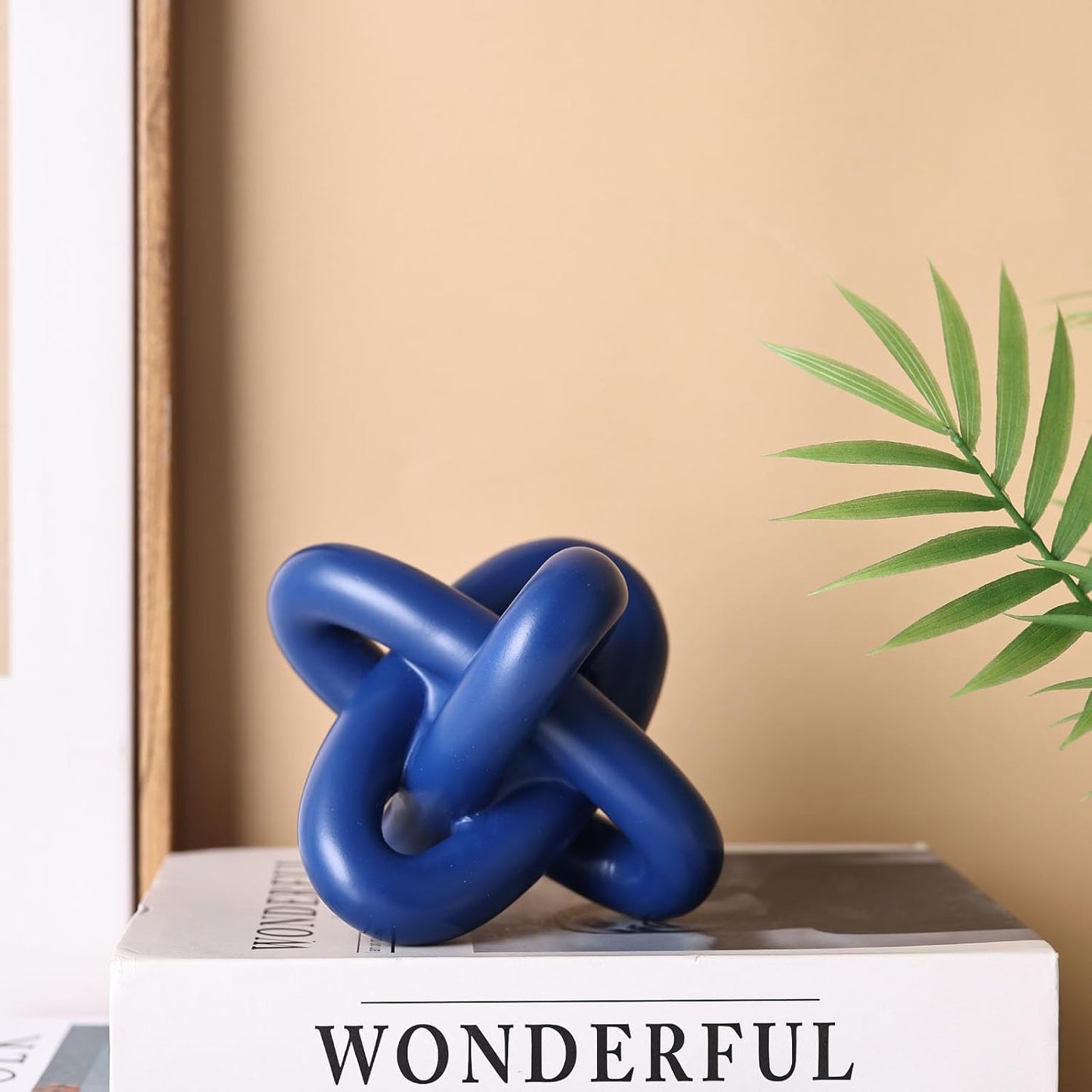 XMGZQ Blue Knot Decor for Coffee Table Book,Chain Link Decor for Bookshelf Entry Table TV Stand,Navy Knot Sculpture for Home Living Room,Object Decoracions para sala,adornos para sala Modernos