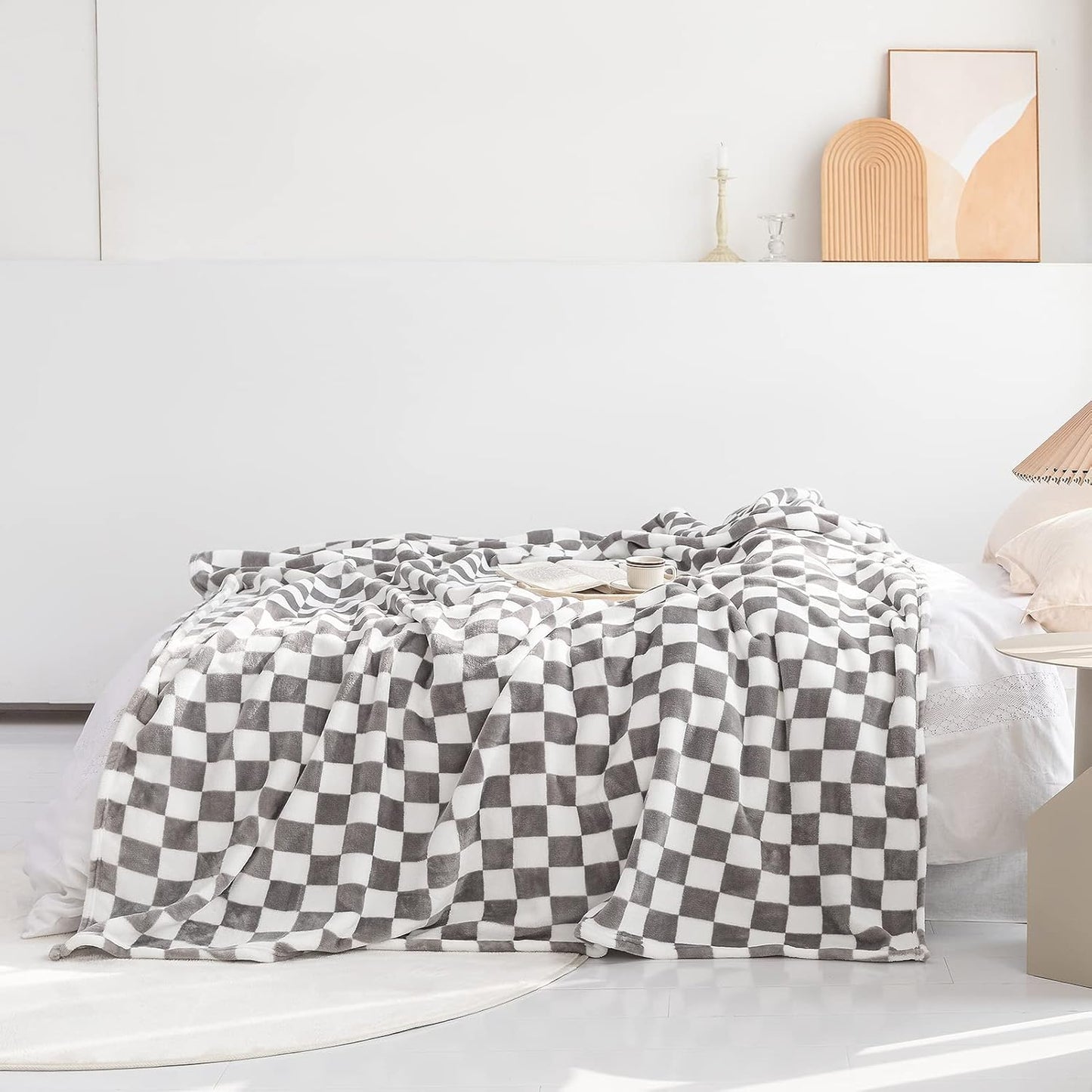 LOMAO Throw Blankets Flannel Blanket with Checkerboard Grid Pattern Soft Throw Blanket for Couch, Bed, Sofa Luxurious Warm and Cozy for All Seasons (Grey, 50"x60")