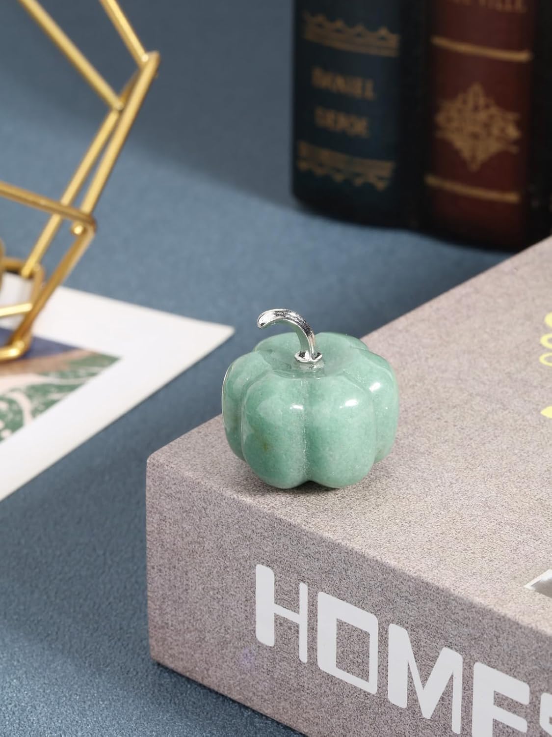 Jovivi Green Aventurine Crystal Pumpkin Figurine, 1.2" Mini Carved Gemstone Pumpkin Statue Decor Healing Stones Decorative Ornaments for Fall Harvest Thanksgiving Halloween Decorations Home Decor