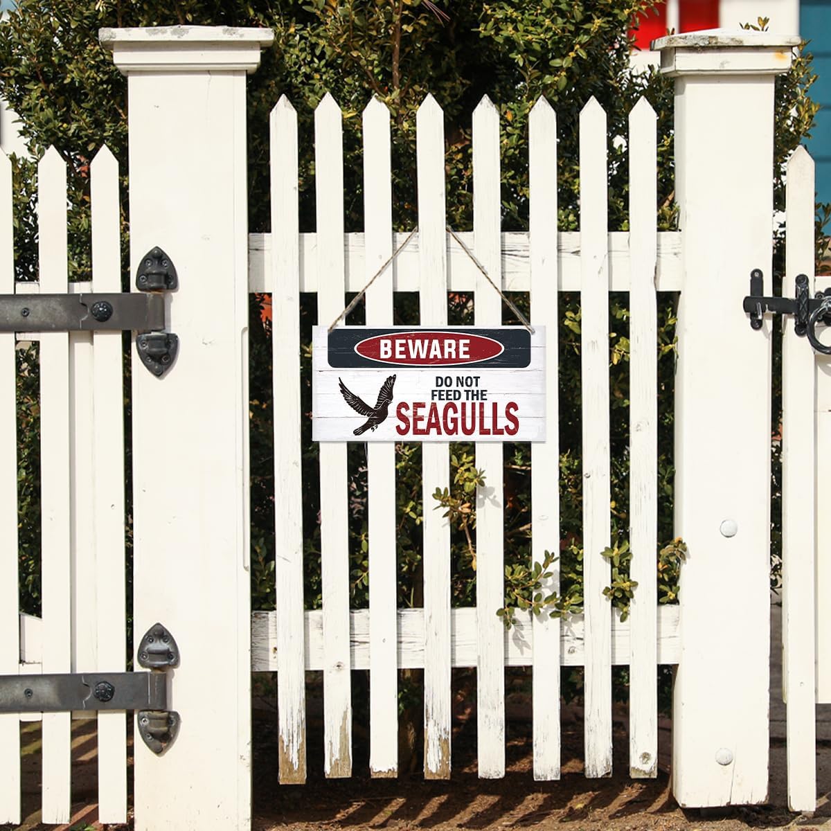 Warning Sign, Do Not Feed The Seagulls Seaside Beach Cafe Bar Metal Wall Warning Wood Plaque Sign, Funny Door Signs, Decorative Wood Hanging Suspension Plaque, Farmhouse Wooden Wall Decor
