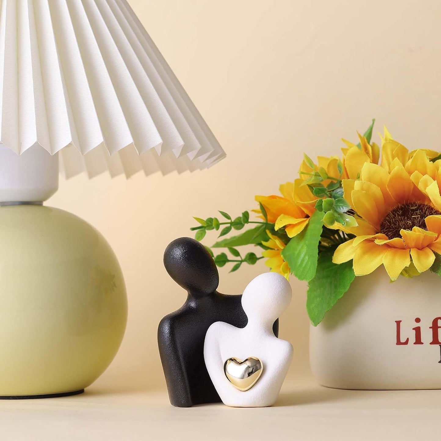 XMGZQ Mini Couple Statue Tv Stand Decor Items for Living Room Home Decor,Bedroom Decor for Couples Sculpture for Anniversary Wedding,Love Gifts for Couples 2025,Knick Knacks for Shelves