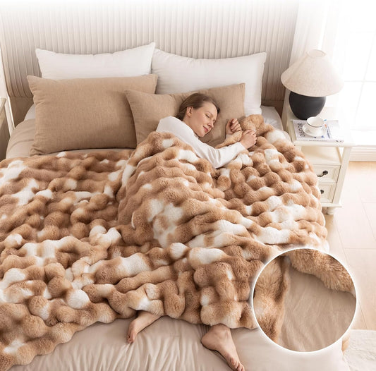 Cozy Faux Fur Throw Blanket for Bed-Warm Fuzzy Throw Blanket, Soft Plush Thick Bubble Blankets for Bedroom and Living Room, Furry Luxury Blanket, 90 x 90, Tie-Dye Brown