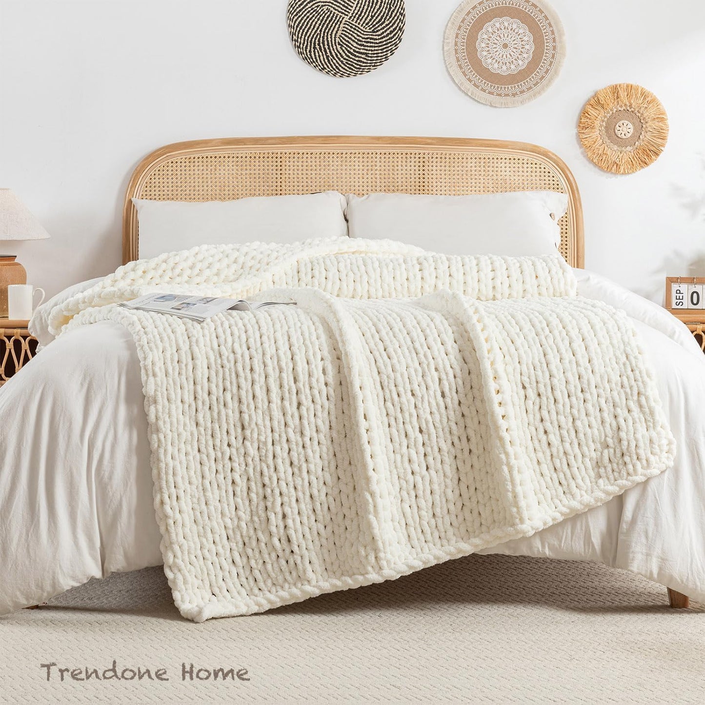 Chunky Knit Blanket Throw, 100% Hand Knit Throw Blanket Handmade Chenille Cable Knit Throw for Couch, Stylish Cozy Soft Rope Knot Crochet Blanket for Home Decor, Ivory, 60x80 Inches