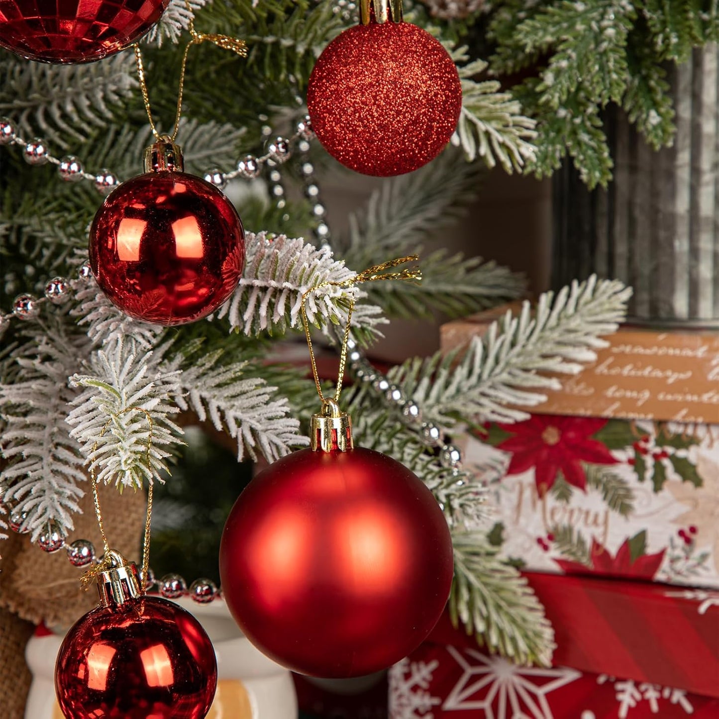 50pcs Christmas Ball Ornaments Red Shatterproof Christmas Tree Ball Decorations Xmas Tree Large Christmas Ornaments Balls with Hanging Loop for Christmas Wedding Holiday Party Wreath Home Decor