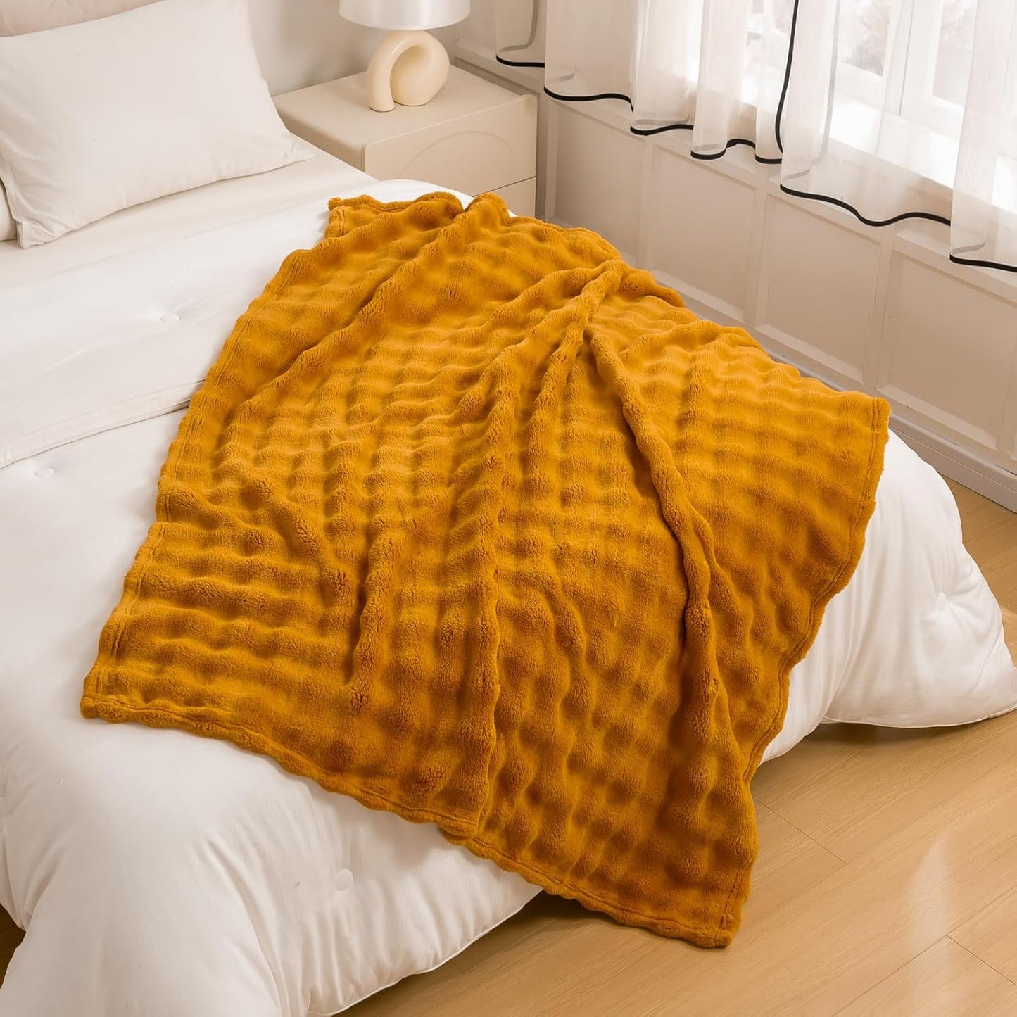 YUSOKI Luxury 3D Bubble Throw Blanket 2lb,All Ages,Home Decoration, (Gold,50 * 60inches)