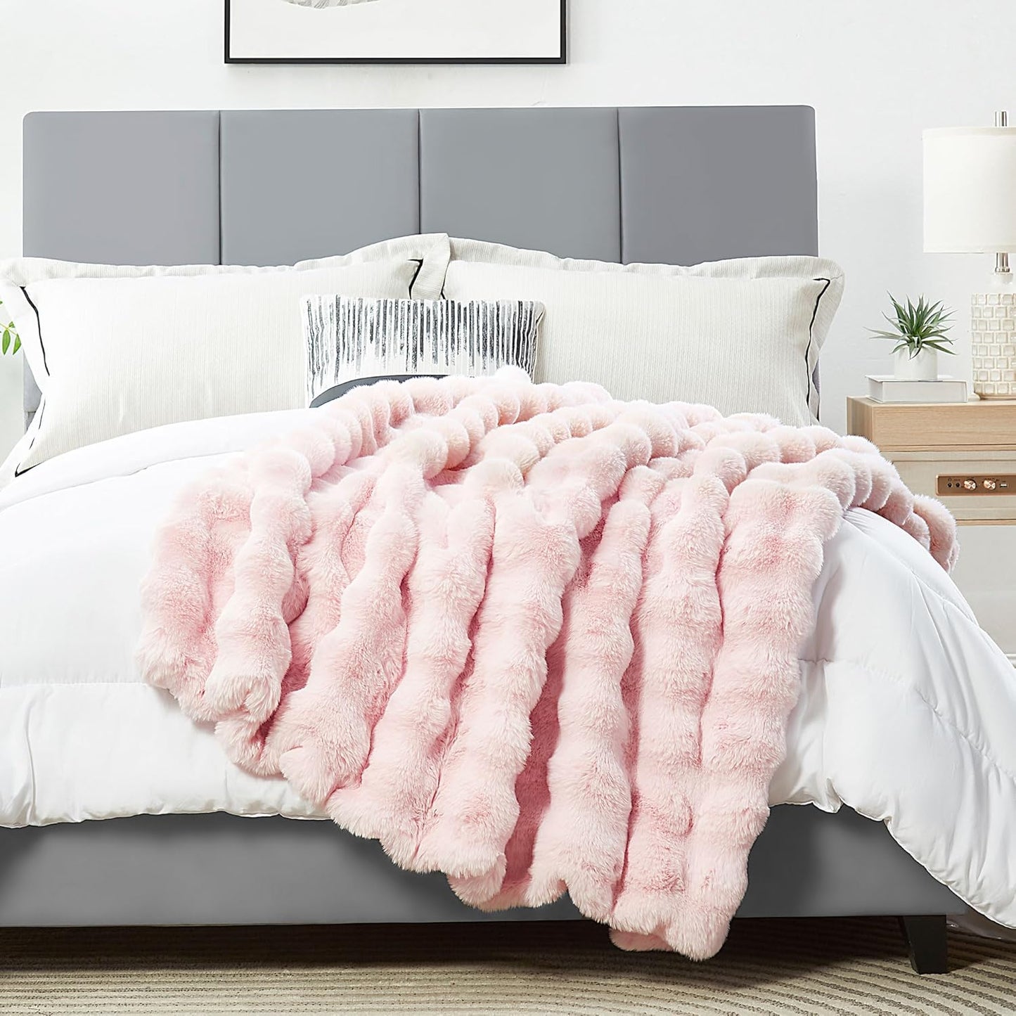 DREAMNINE Decorative Soft Thick Fuzzy Bubble Faux Rabbit Fur Throw Blanket for Couch Sofa, Reversible Plush Warm Fluffy Blankets for Winter, Luxury Cute Cozy Furry Fur Blanket for Bed, 50" x 60", Pink
