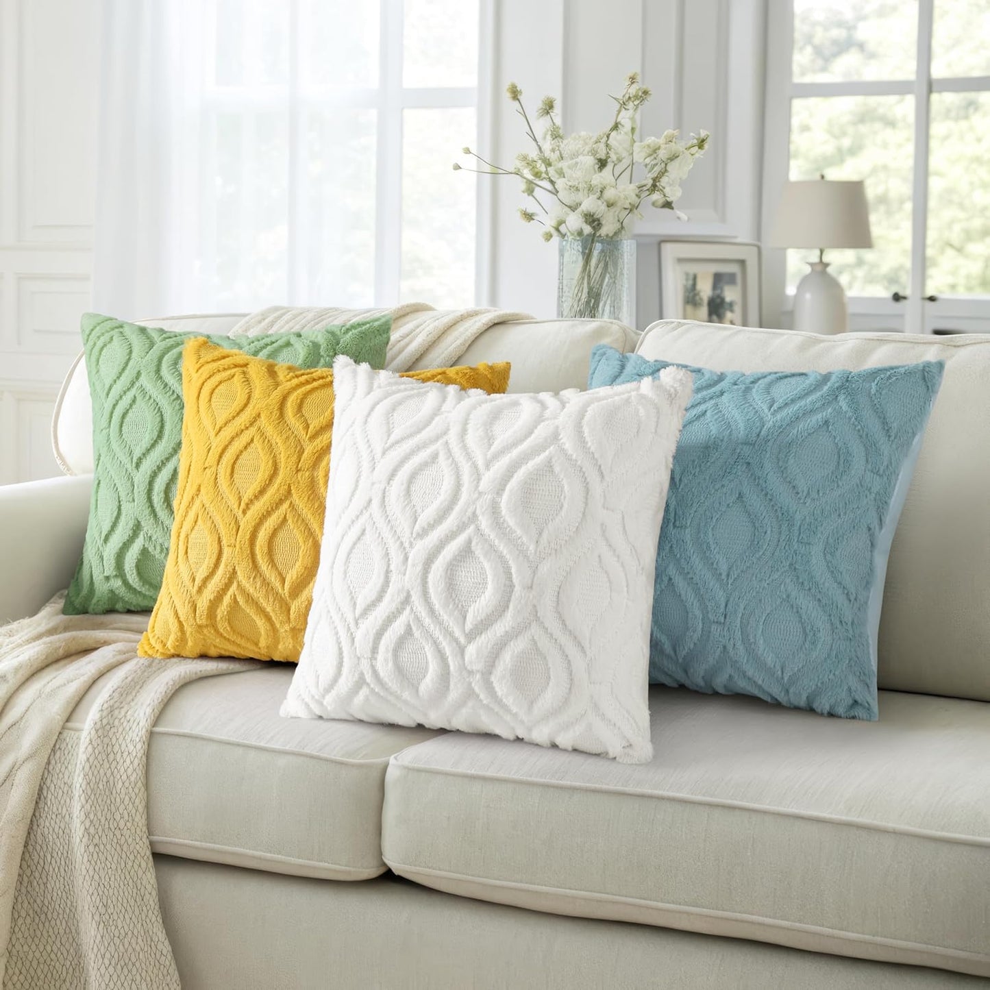 decorUhome Throw Pillow Covers 26x26 Inch Set of 2, Soft Plush Decorative Faux Fur Cream Beige Solid Couch Pillow Covers, Accent Farmhouse Neutral Square Euro Pillow Cases for Sofa Bed Living Room