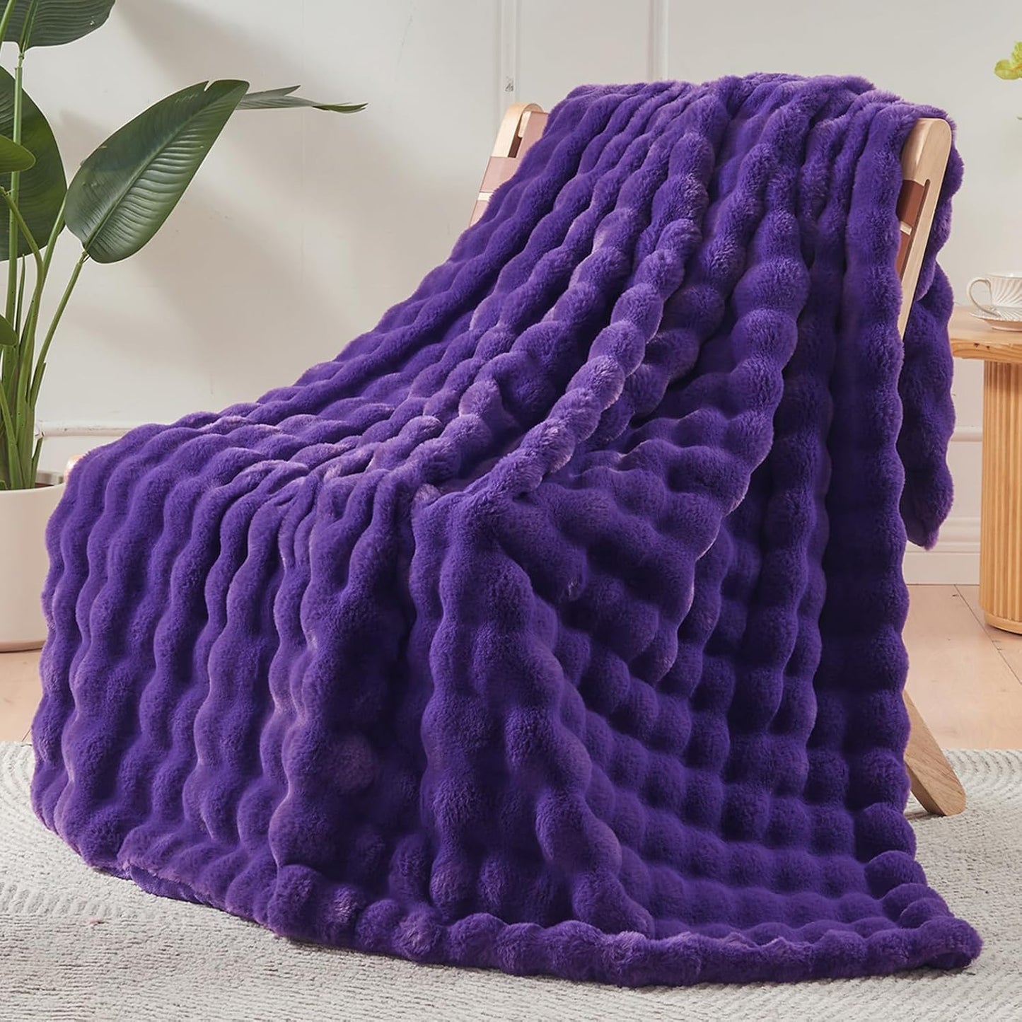 NEWCOSPLAY Faux Fur Throw Blanket Purple Bubble Blanket Thick Warm Soft for Couch Sofa Bed 550GSM (Purple, Throw(50"x60"))