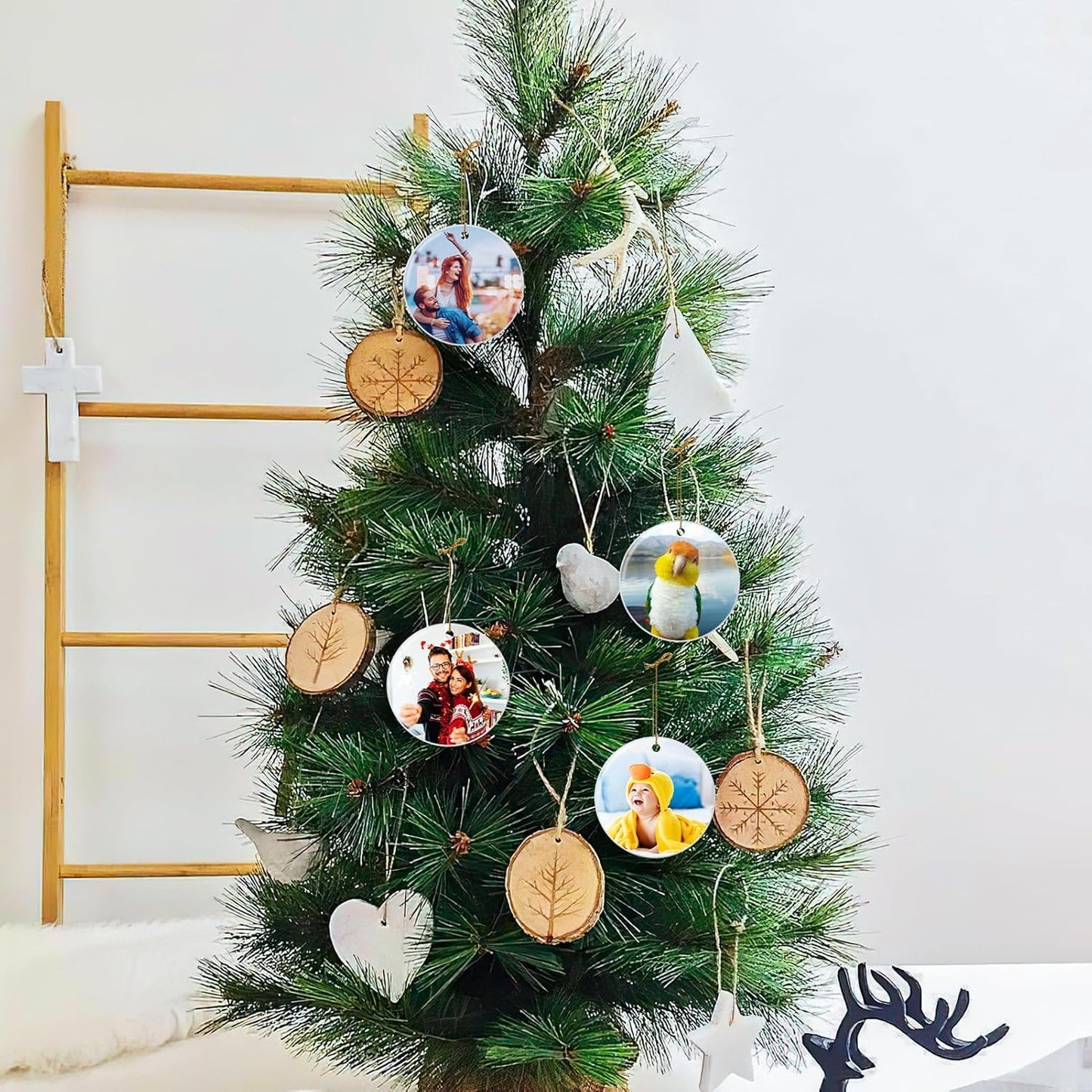 Personalized Christmas Ornaments 2025, Ceramic Custom Photo Text Hanging Ornament Customized Christmas Tree Decorations Gift for Family, Kids, Friends, Couples, Wedding