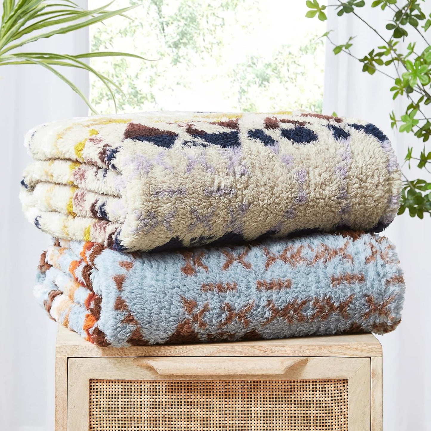 CASAAGUSTO Boho Sherpa Blanket,Teal Aztec Twin Blanket, Ultra Soft, Warm, Cozy, Plush, Thick Fleece Western Blanket for Couch, Bed, Sofa (Khaki 60 * 80 Inch)