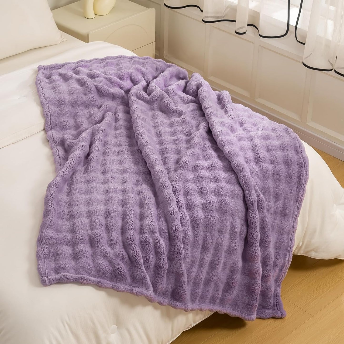 YUSOKI Luxury 3D Bubble Throw Blanket 5lb,All Ages,Home Decoration, (Lilac Purple,90 * 90inches)