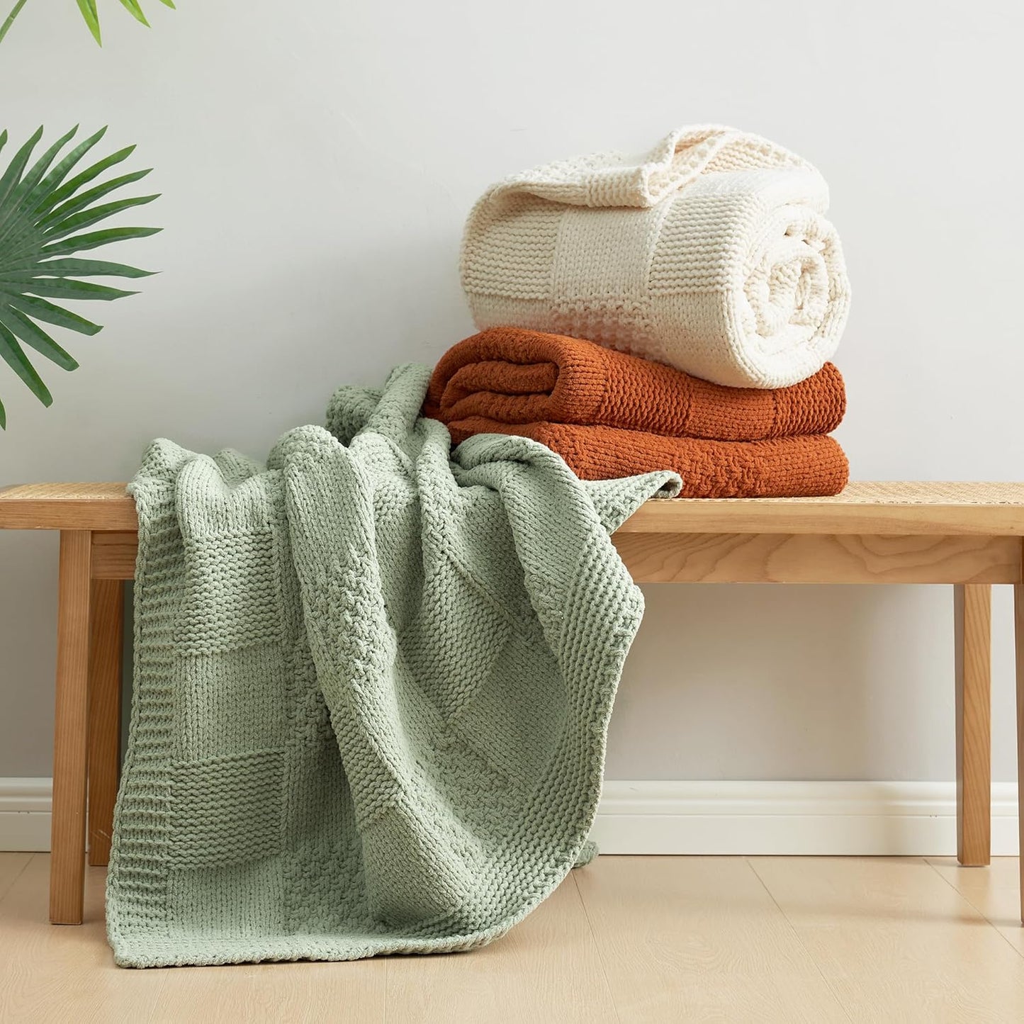 Amélie Home Chenille Knit Throw Blanket for Couch, Checkered Texture Decorative Soft Blanket for Sofa, Bed & Living Room, 50"x60", Ivory