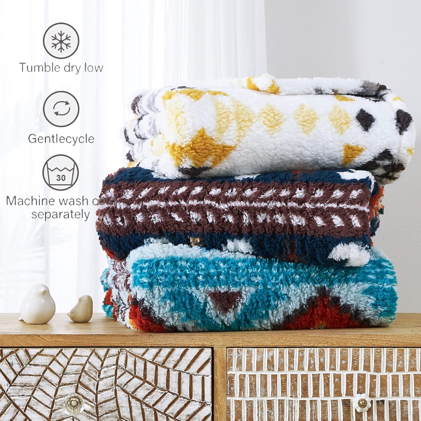 CASAAGUSTO Boho Sherpa Throw Blanket, Aztec Throw, Ultra Soft, Warm, Cozy, Plush, Thick Fleece Bohemian Throw Blanket for Couch, Bed, Sofa (Navy Blue 50 * 60 Inch)