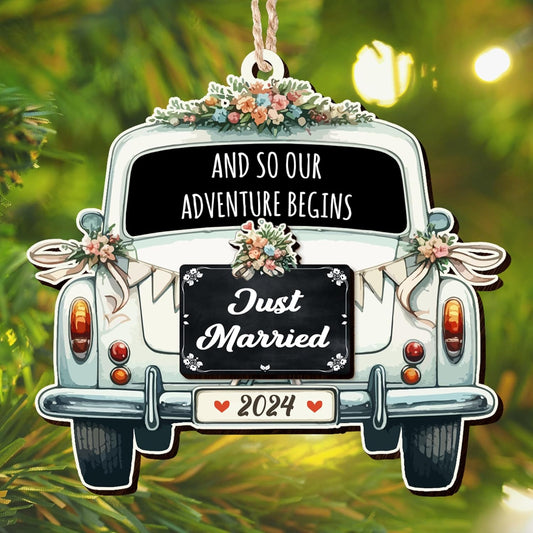 OASSIE Wedding Gifts for Couples 2025 - Christmas Ornaments, Just Married, Wedding Gifts for Newlyweds, Couple, Men, Women, Bridal Shower - Christmas Decorations Wooden Ornaments