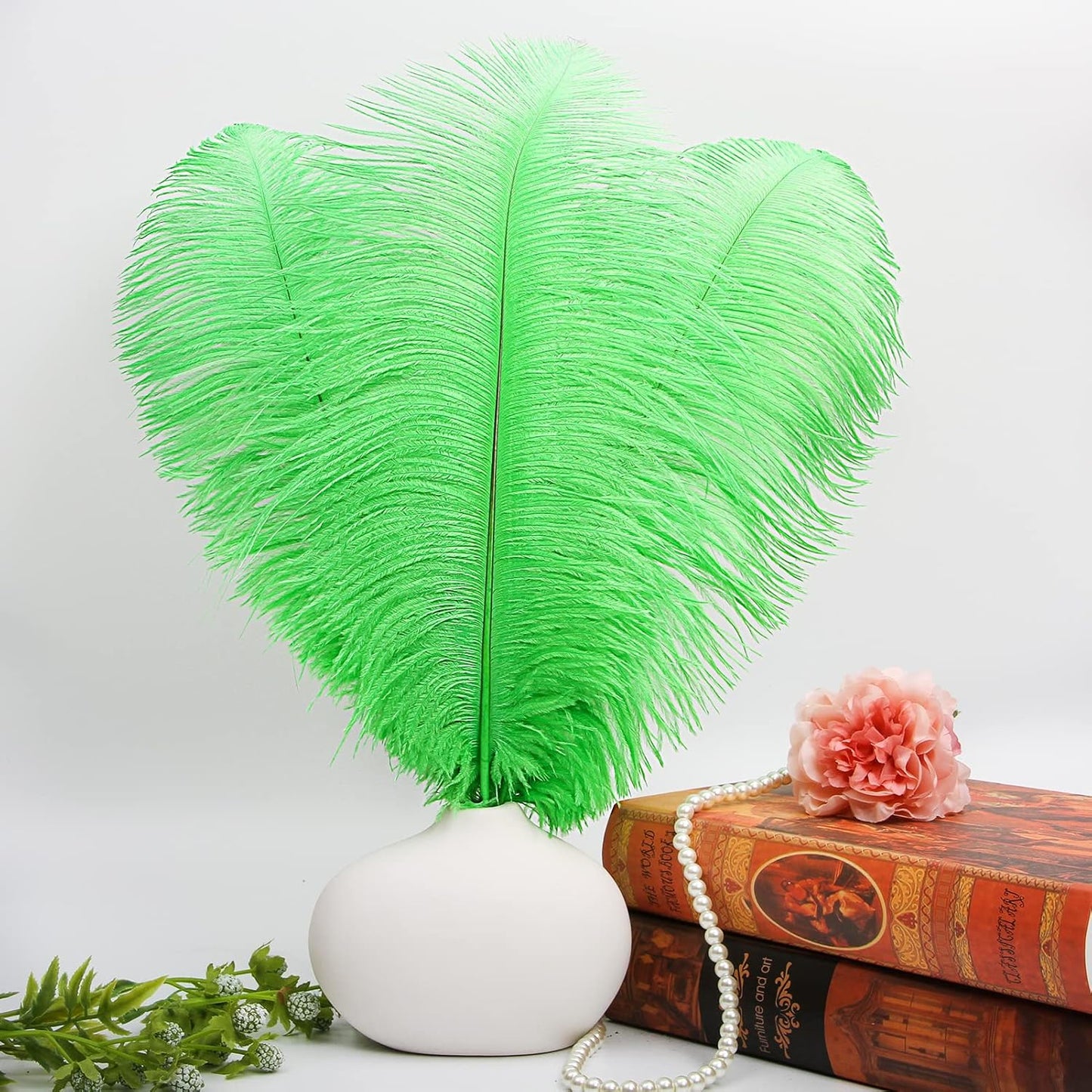 THARAHT Green Ostrich Feathers 12pcs Large Natural Bulk 14-16Inch 35cm-40cm for Wedding Party Centerpieces Mardi Gras and Home Decoration Feathers