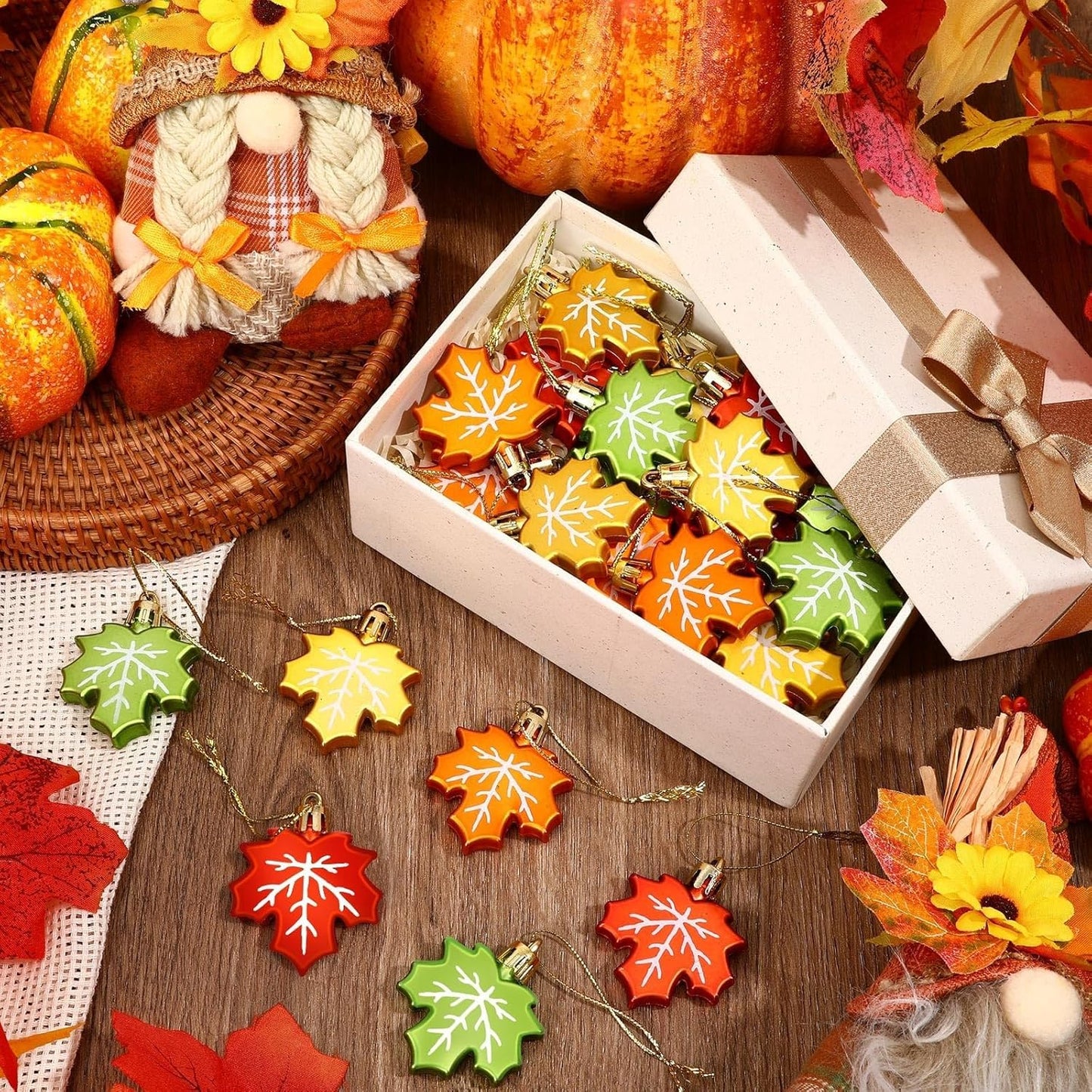 JULMELON 24Pcs Maple Leaf Ornaments, Fall Leaves Tree Decorations Autumn Harvest Hanging Ornaments with Rope Maple Pendant for Farmhouse Rustic Party Favors Craft Supplies