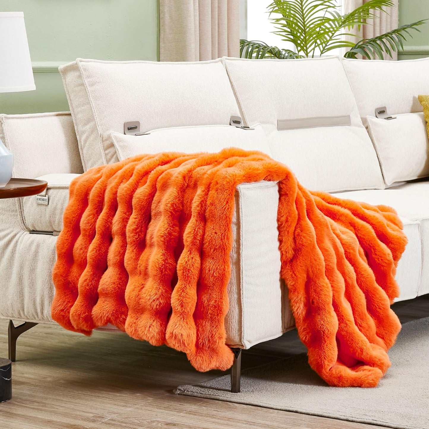 DREAMNINE Oversized Fuzzy Soft Fall Faux Fur Throw BlanketTwin Size 60" x 70", Luxury Large Autumn Plush Fluffy Blankets, Cute Lovely Halloween Cozy Thick Warm Furry Blanket for Winter, Pumpkin Orange