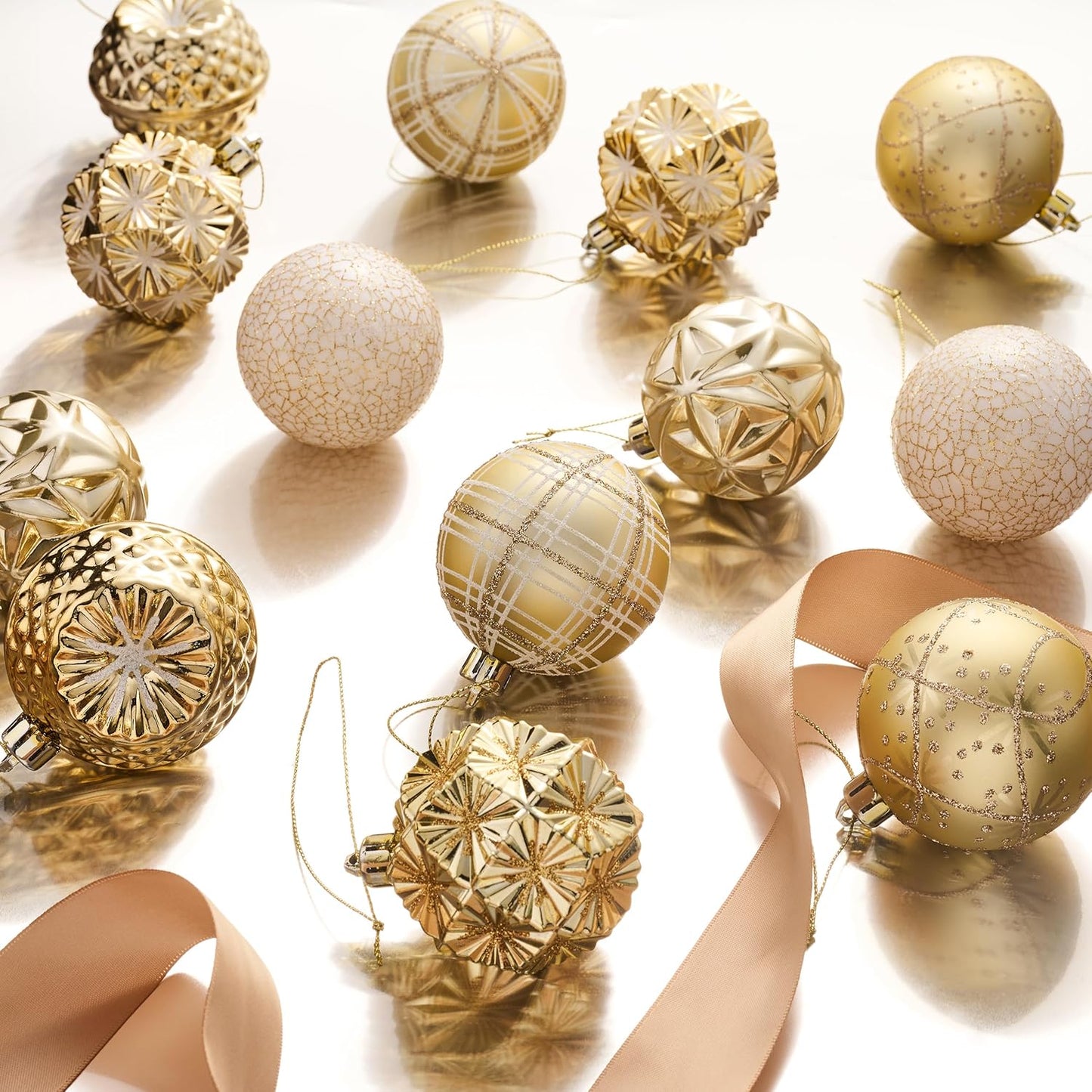 Valery Madelyn Ornaments for Christmas Trees, 16ct 2.36 Inches White and Gold Shatterproof Christmas Tree Decorations, Luxury Hanging Ball Ornaments for Xmas Holiday Party Decor