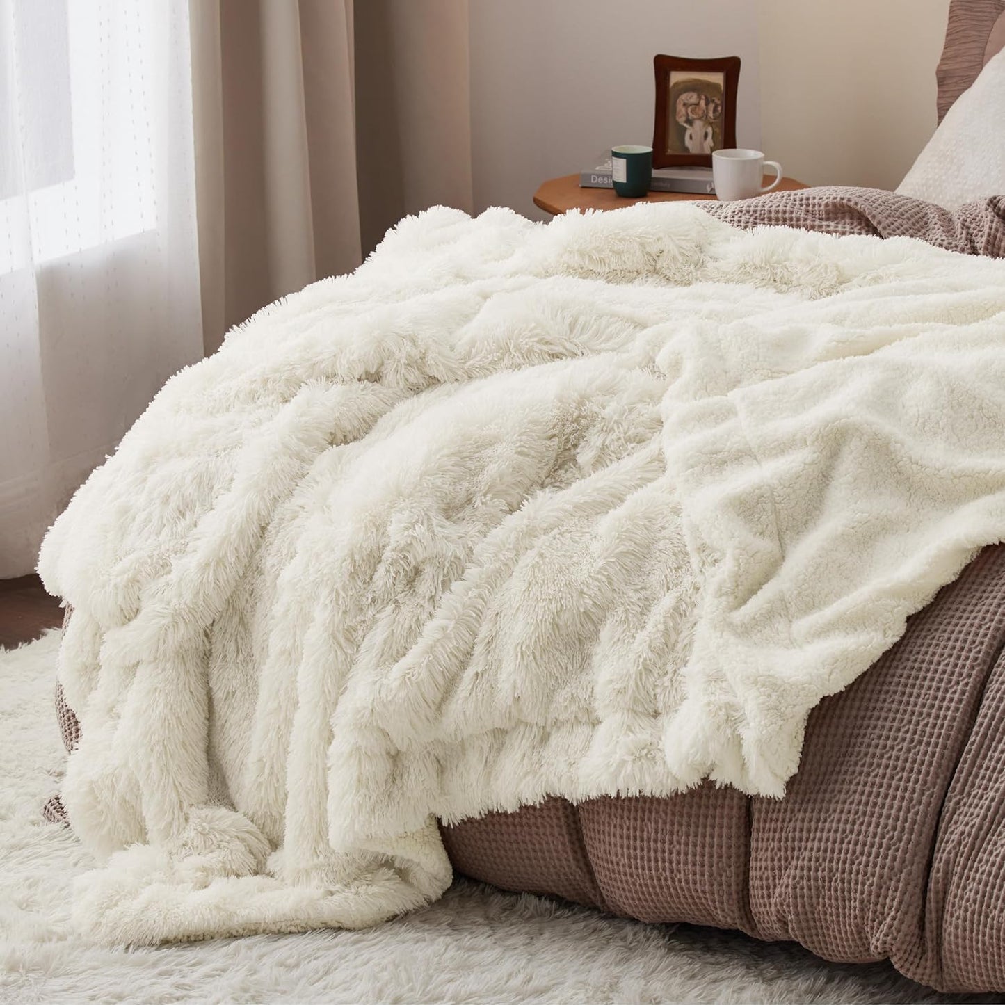 Bedsure GentleSoft Fuzzy Sherpa Faux Fur Twin Blanket Cream Cozy Gifts for Women, Soft Fleece Plush Warm Minky Thick Blanket Twin Size for Bed, Couch, Room Dorm Essentials Cream Decor Gifts, 60x80