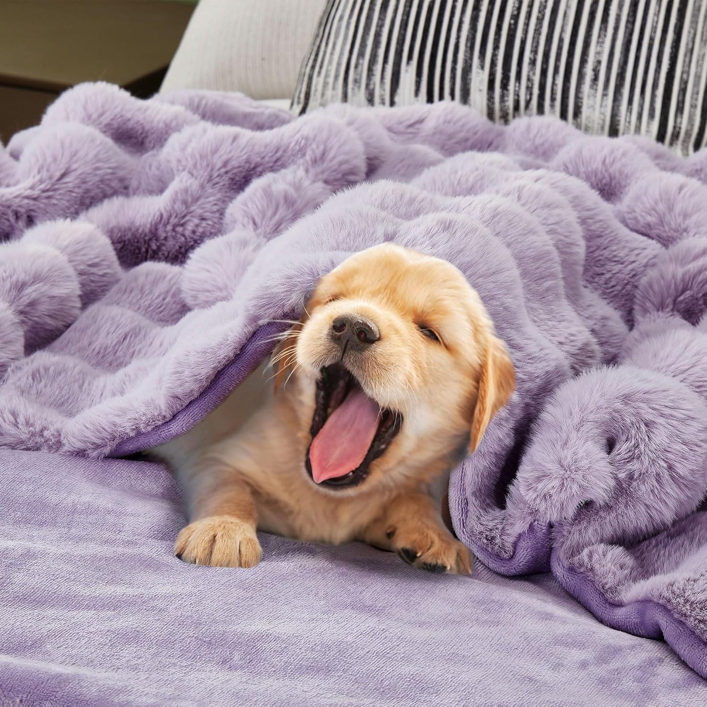 DREAMNINE Large Soft Thick Fuzzy Bubble Faux Rabbit Fur Blanket Queen Size 80" x 90", Double Side Comfy Plush Warm Shaggy Fluffy Blankets, Luxury Big Cozy Textured Furry Blanket for Bed, Lilac Purple